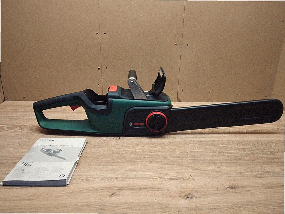 Bosch Akku-Kettensäge AdvancedChain 36V-35-40 Solo, I39924