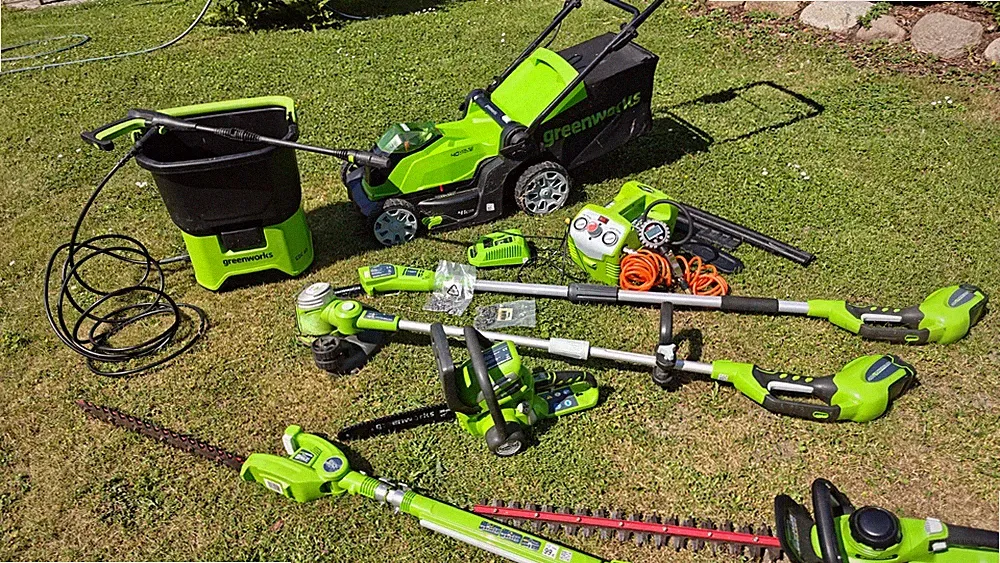 Greenworks 40V Akku Gartengeräte Set – Rasenmäher, Kettensäge, Trimmer u. v. m
