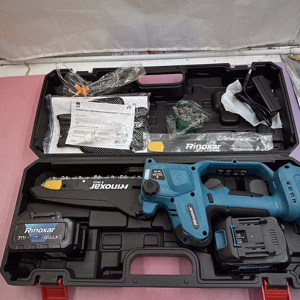 Mini-Akku-Kettensäge 8 Zoll mit bürstenlosem 1200-W-Motor – 2 × 21-V-Akkus