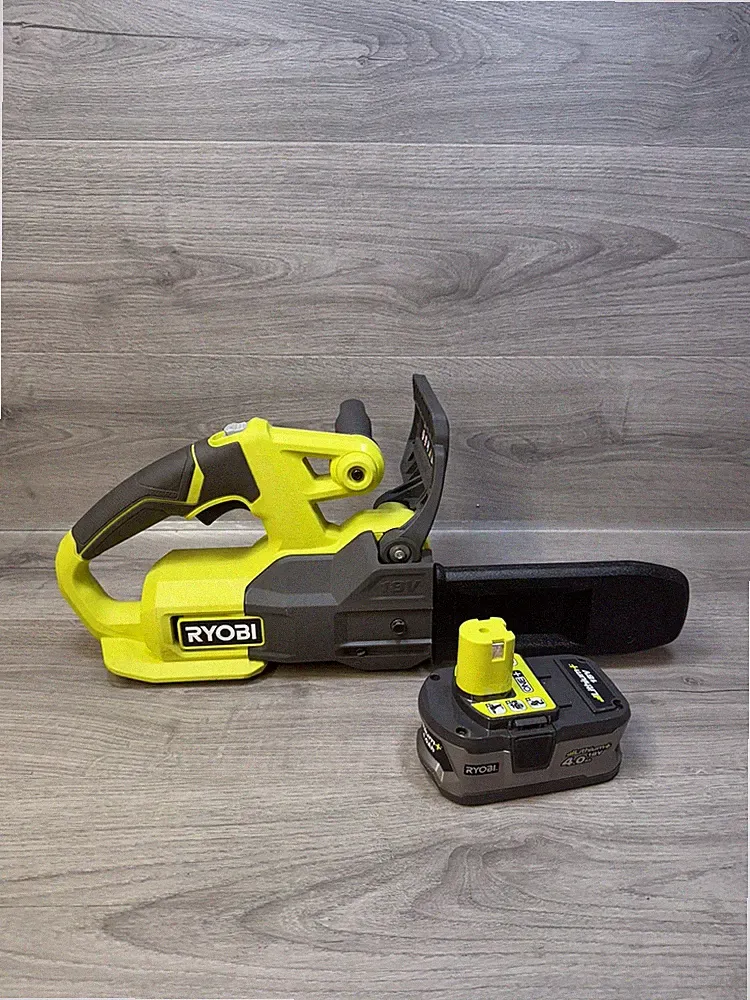 Ryobi 18V ONE+ Akku Kettensäge 20cm Werkzeug RY18CS20A & 4,0 Ah Akku TEILE