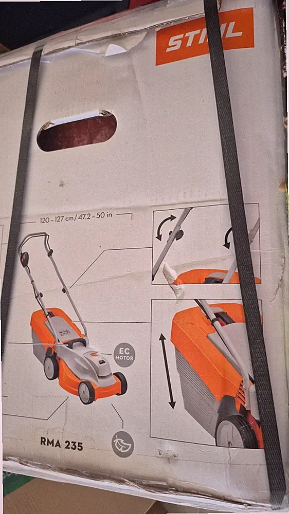 Stihl RMA 235 Akku-Rasenmäher Mit Akku und Ladegerät