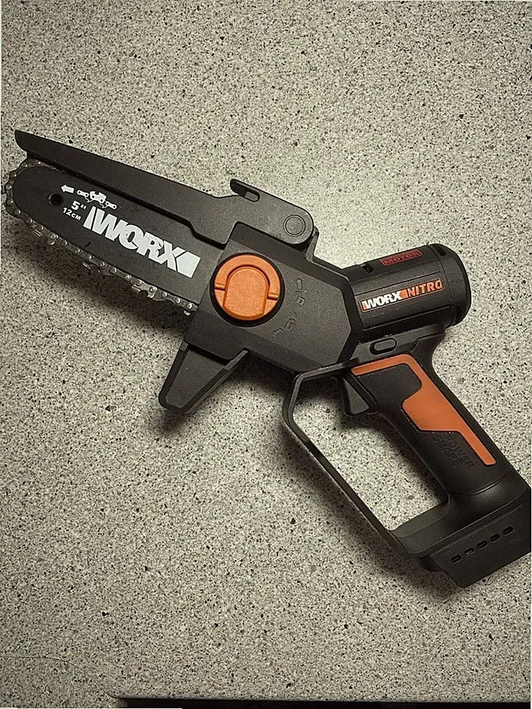 Worx Einhand-Astsäge Nitro WG325E gebraucht